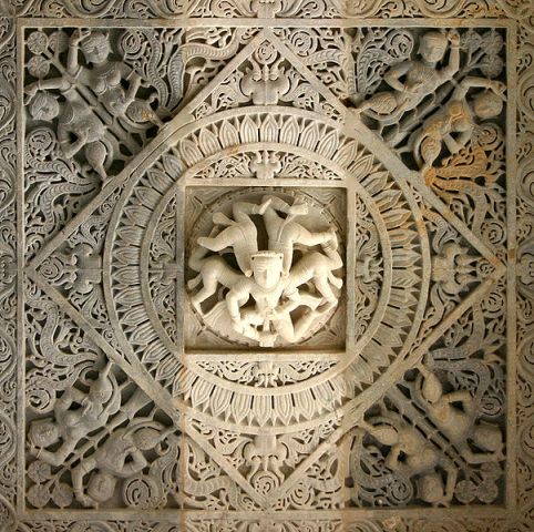 detalle del templo de Ranakpur.jpg